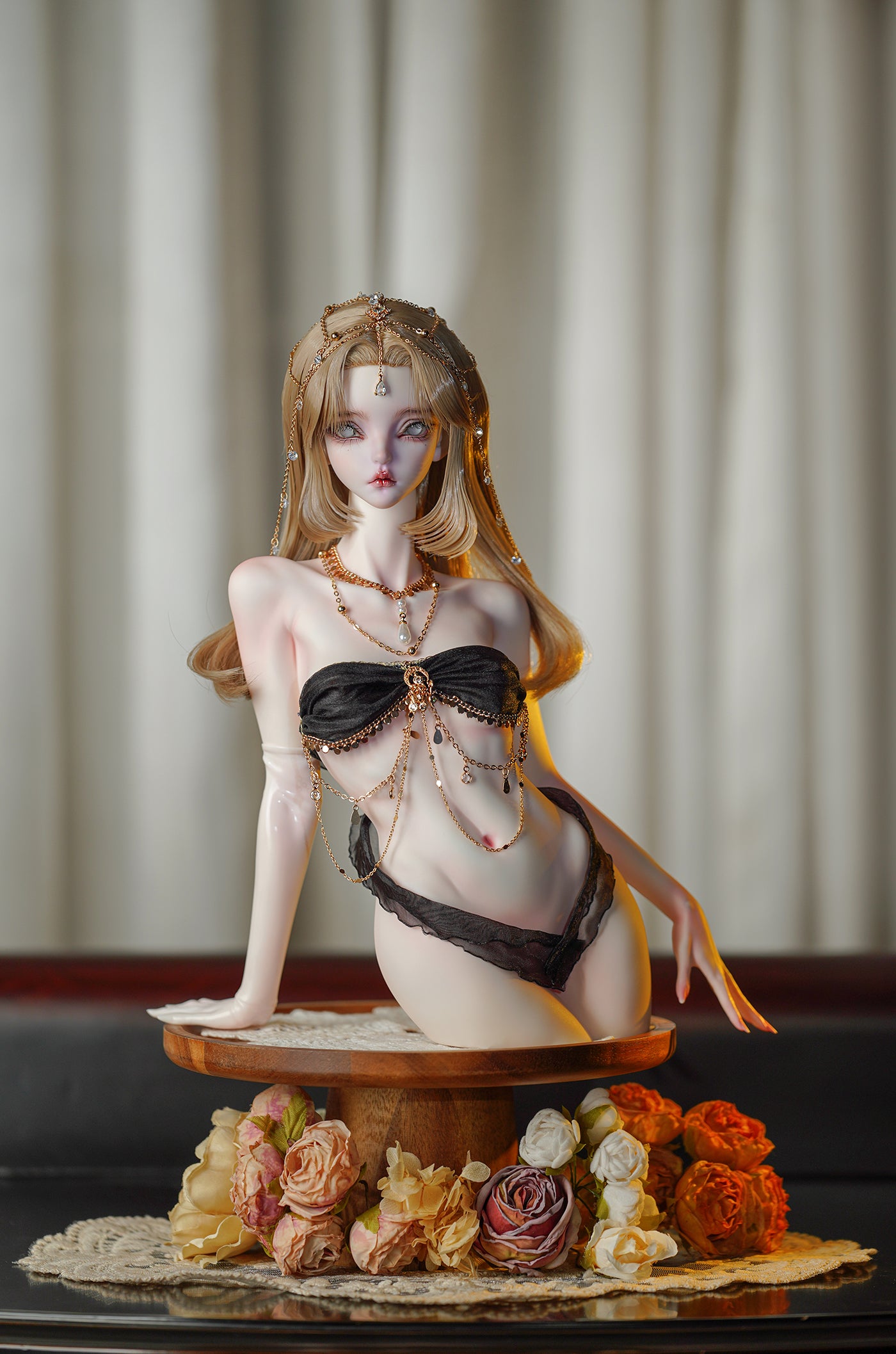 Girl chest model & Sorceress chest model